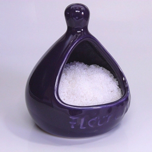 Main Fleur de Sel violet